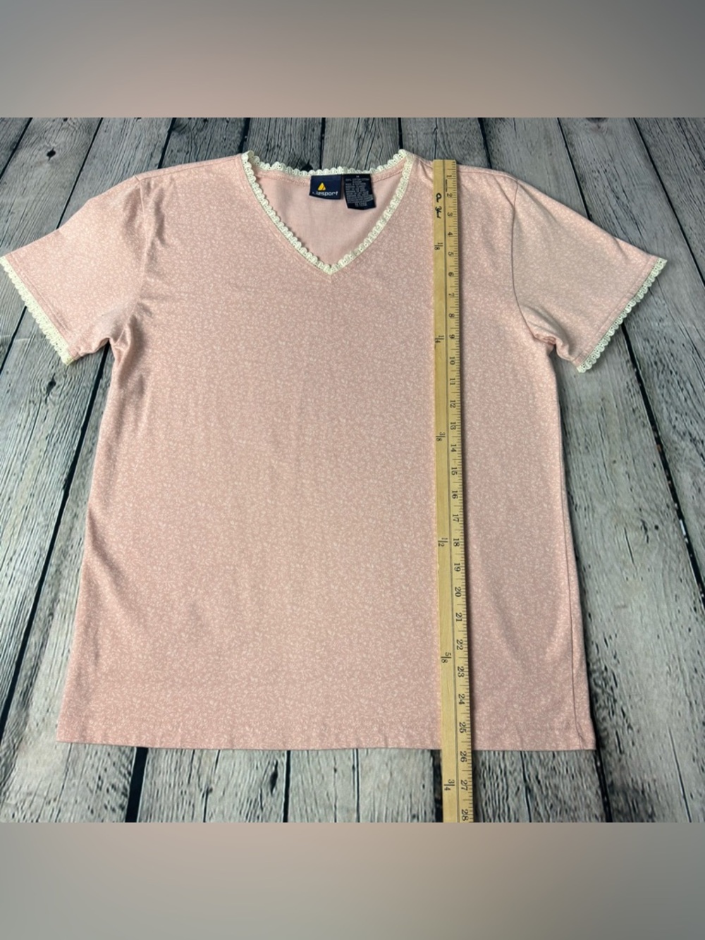 Vtg Liz CLaiborne Dainty Floral Print Pink V-Neck Lace Trim T-Shirt Size Medium - Picture 3 of 7
